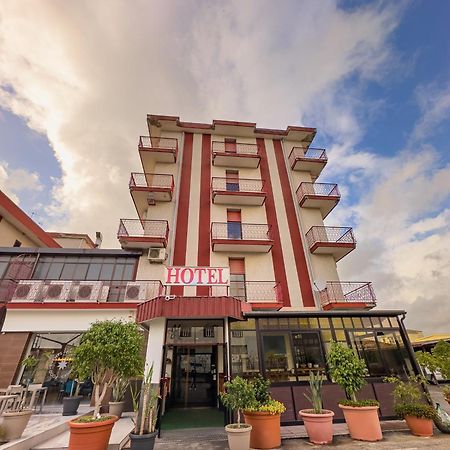 Hotel 1+1 Di C.Costabile & F.Lli 폰테카냐노 외부 사진